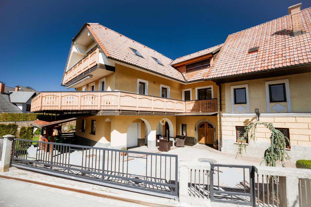 Mama Mia Apartments Radovljica Exterior foto